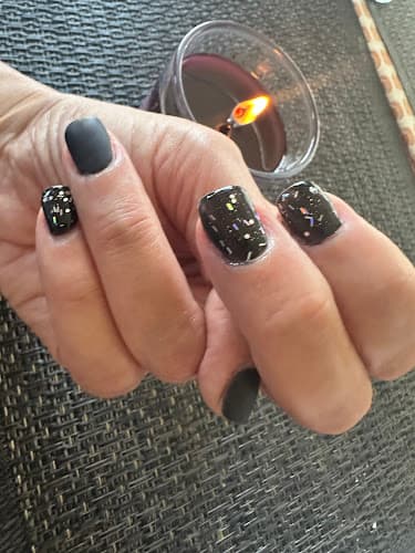 Penn's Nails