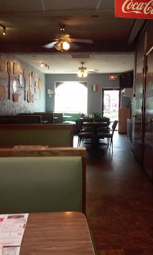 Paparone's Pizza Logo