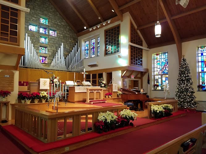 West Lawn United Methodist Church logo