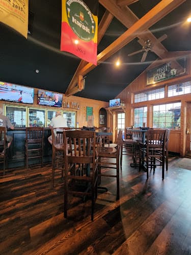 Ganly's Irish Pub & Restaurant logo