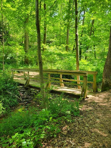 Blue Marsh Lake Holls Trail Head logo