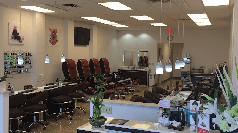 Passion 4 Nails & Spa Logo