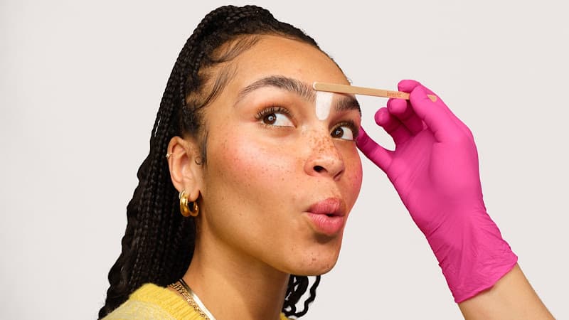 Benefit Cosmetics BrowBar Logo