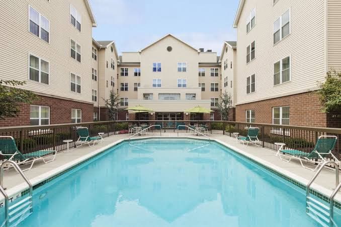 Homewood Suites by Hilton Reading logo