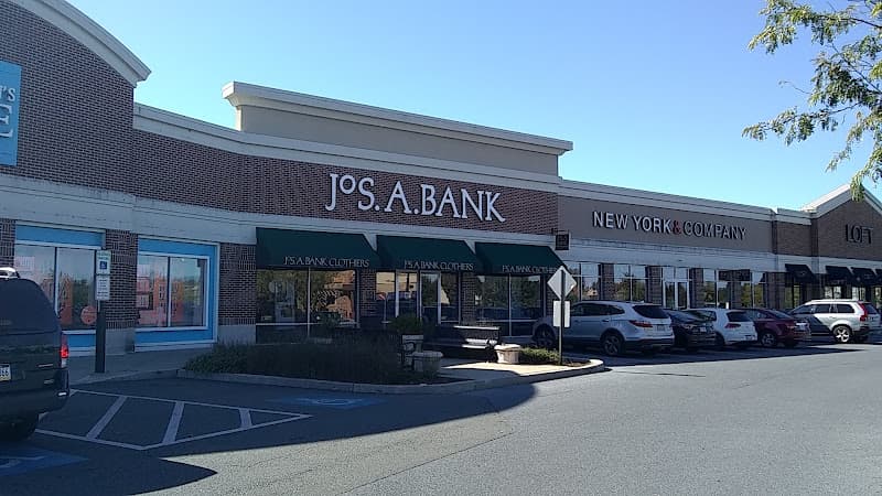 Jos A. Bank logo