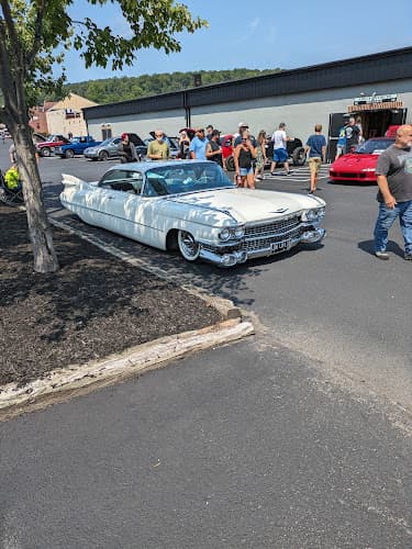 Kelly's Kleaning, LLC logo