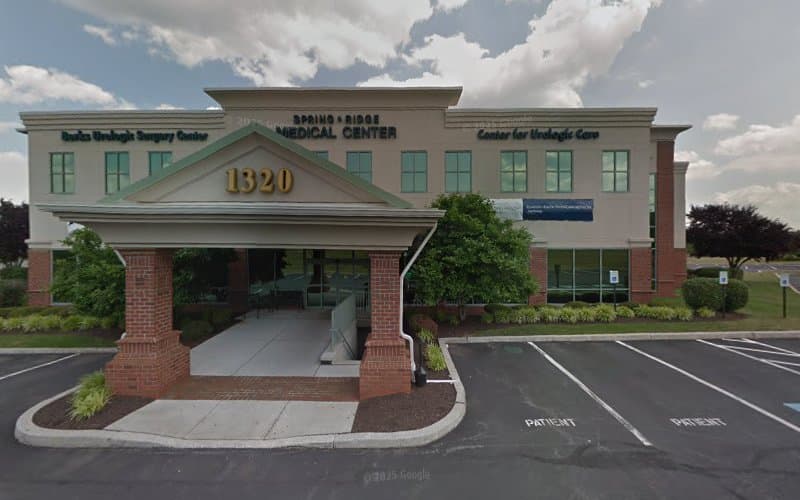 John Henry Medical Building Logo
