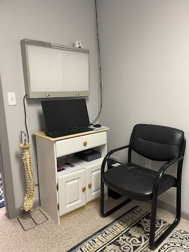 Behrman Chiropractic Clinic logo