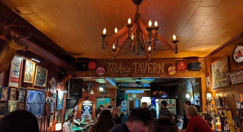 Mike's Tavern logo