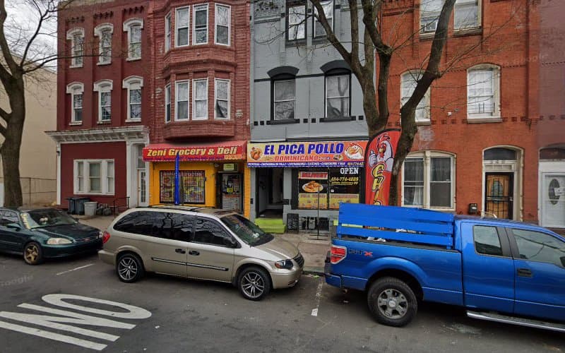 Zeni Grocery and Dely logo