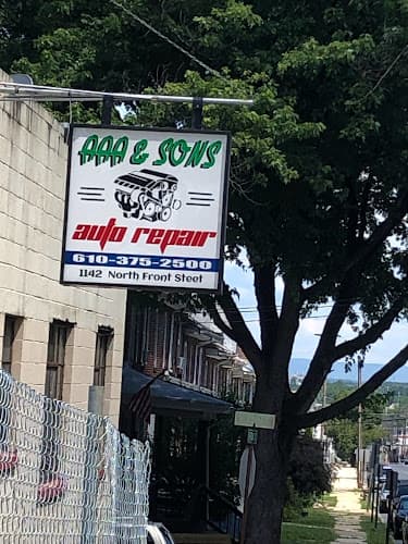 Macho's Automotive Services logo