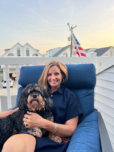 Maggie Corado, REALTOR, Keller Williams Platinum Realty (PA) Susan McFadden Team & Keller Williams Jersey Shore (NJ) Logo