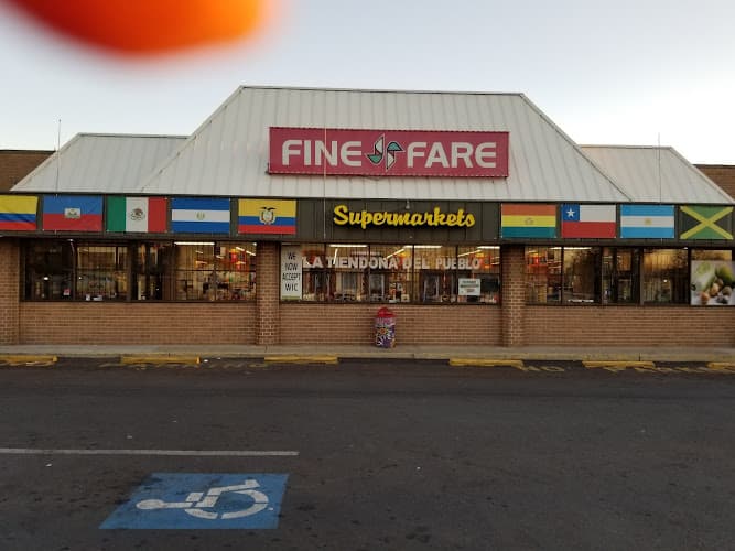 Fine Fare Supermarket logo