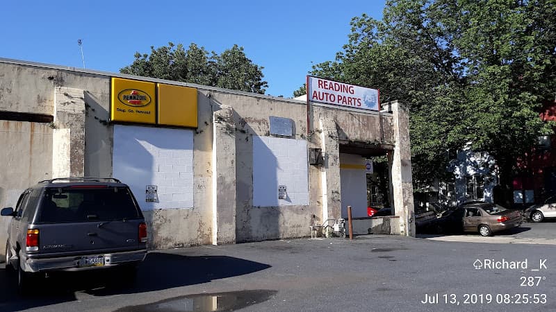 NAPA Auto Parts - READING AUTO PARTS logo