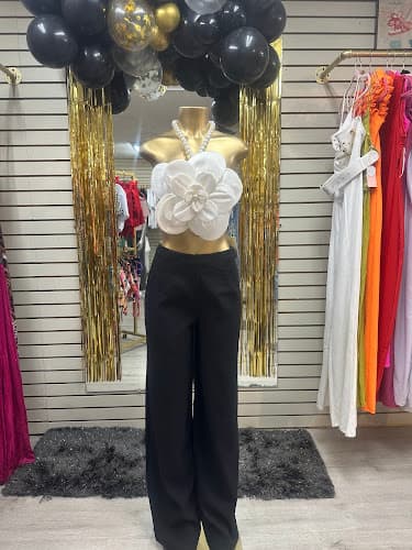Bella Bella Boutique logo