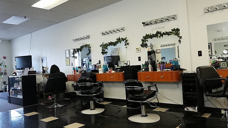 Final Touch Hair Studio logo