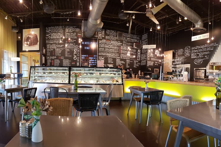 Cafe Sweet Street logo