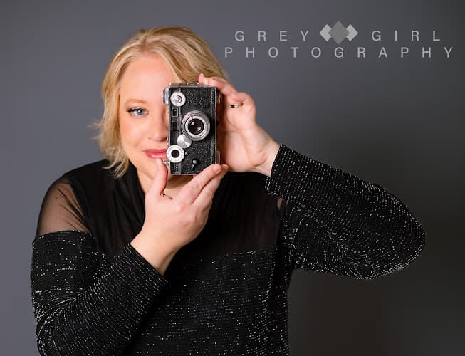Grey Girl Photography logo