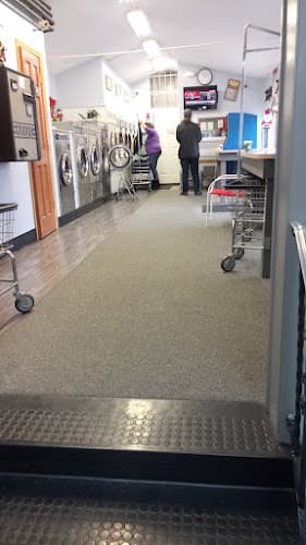 Sparkle Wash Laudromat logo