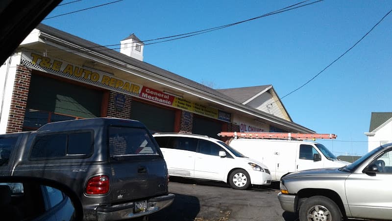 T & E Auto Repair logo