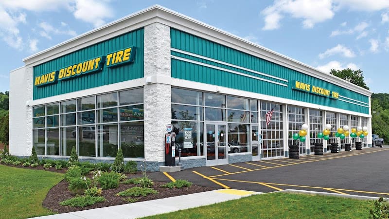 Mavis Discount Tire Logo
