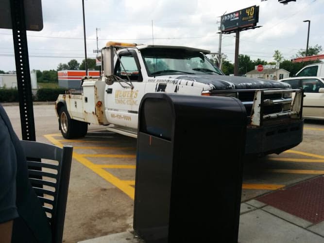 Weavers Towing Co logo