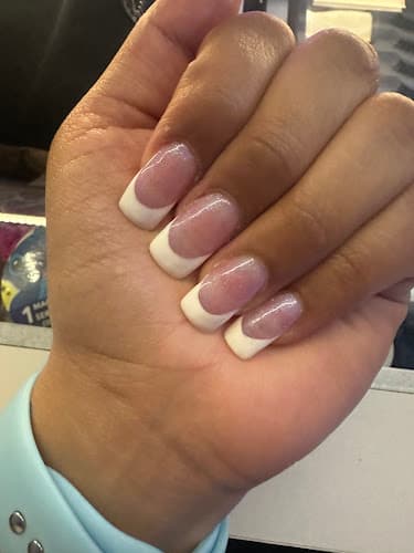 Best Nail & Spa logo