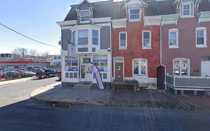 Soaps and Suds Laundromat logo