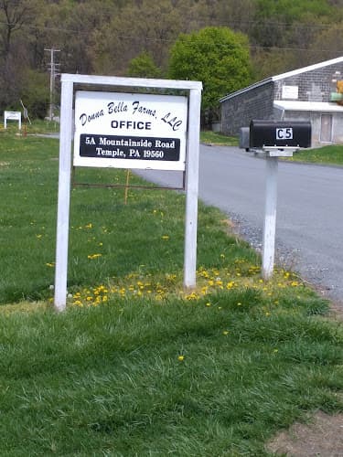 Donna Bella Farms Logo