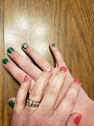 Oley Nails logo