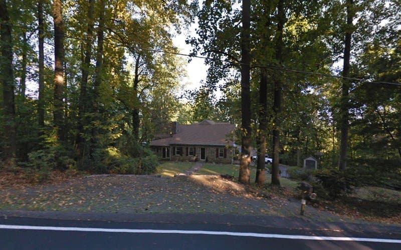 M D Farrell Inc logo