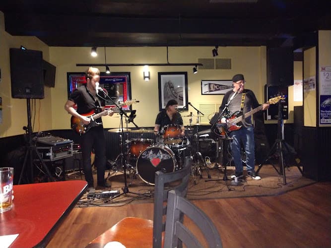Carsonia Park Grill & Bar
