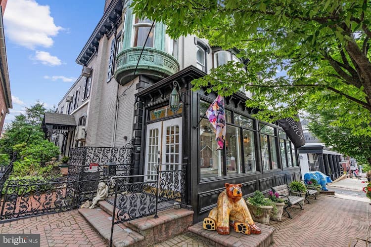 The Atherton Inn Logo