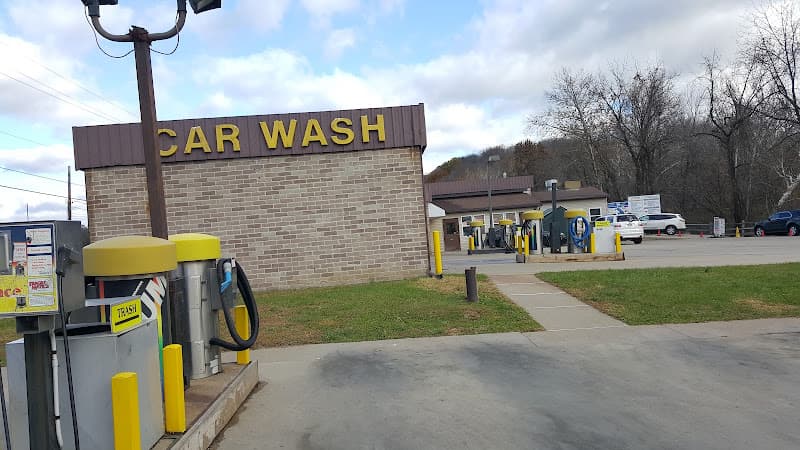 Bechtelsville Car Wash Logo