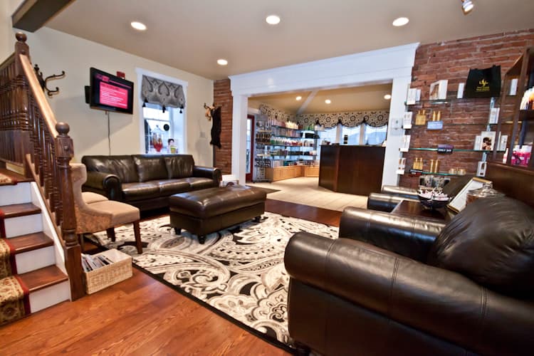 Lords & Ladies Salon and Medical Spa - Gilbertsville logo