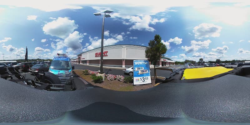 GIANT Pharmacy
