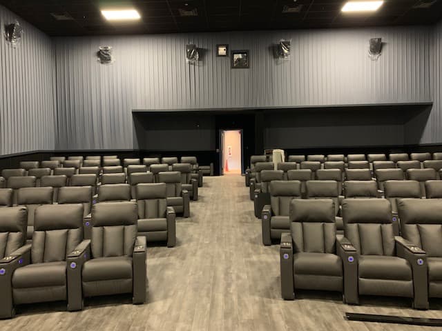 Flagship Premium Cinemas logo