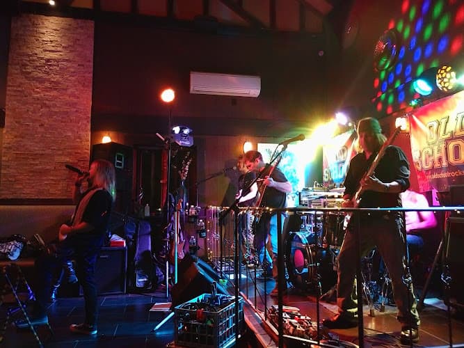 Fox Barn at Twenty9 logo
