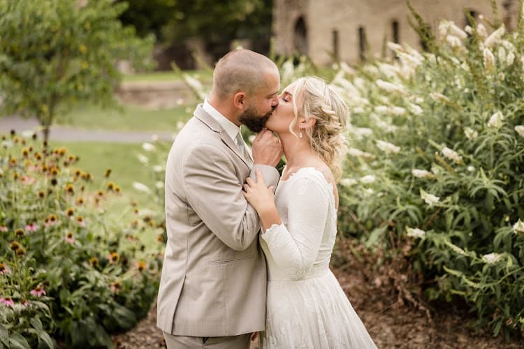 Jessica Lynn Photography, LLC logo