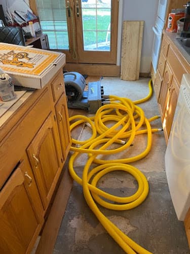 S&R Plumbing logo