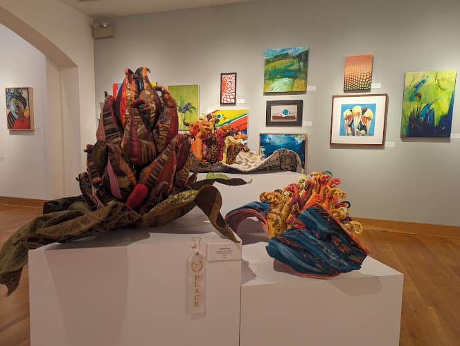 Wayne Art Center logo