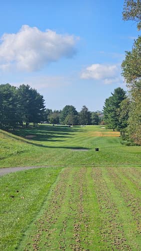 Penn Oaks Golf Club logo