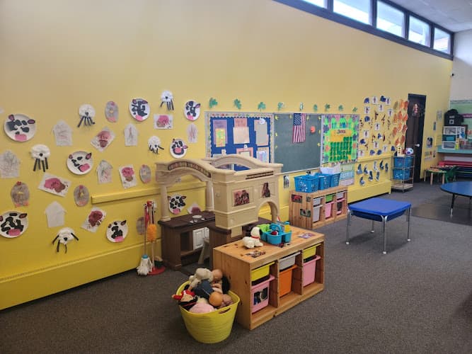 Cura Bella Childcare Center logo