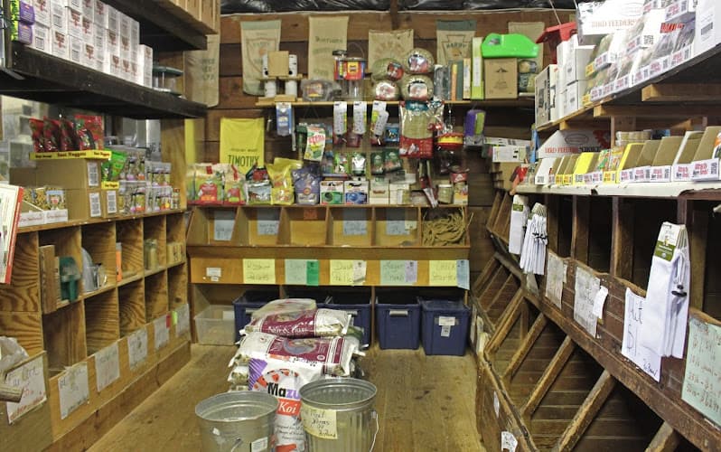 The Feed Store, Inc. logo