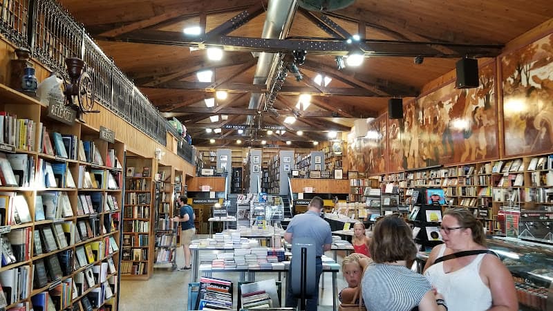 The Midtown Scholar Bookstore logo