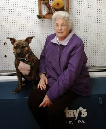 Sunday's Mill Company logo