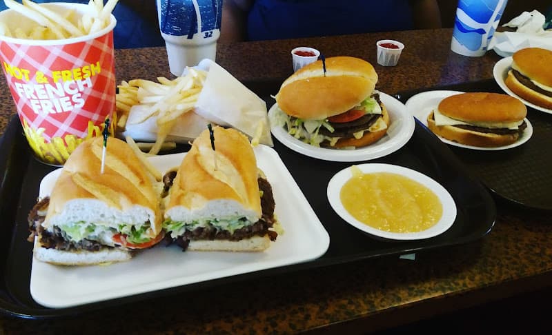 Kenny's Grill & Ice Cream logo