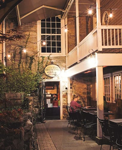 Selin's Grove Brewing logo