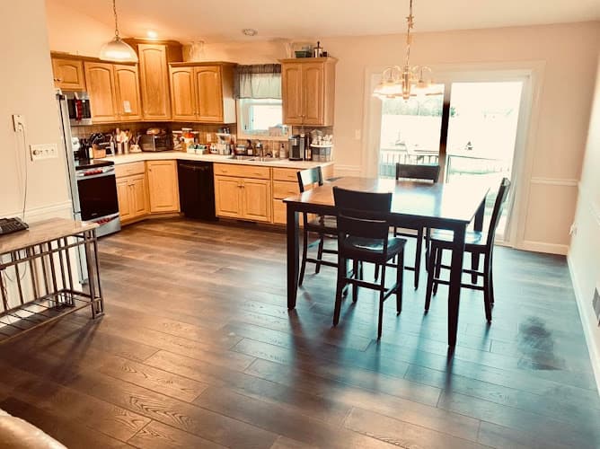 KC's Custom Home Renovations logo