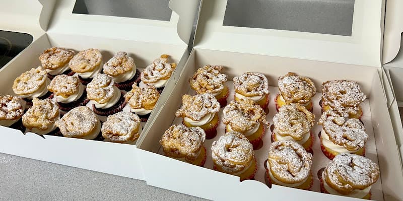 CountryGirl Cakes logo